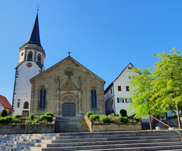 Pfarramt II. - rechts neben der Gregoriuskirche